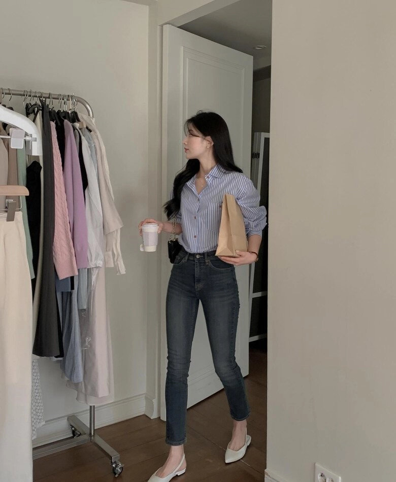 5 kiểu áo sơ mi hack tuổi mà phụ nữ hàn yêu thích chị em diện quanh năm không chán - 9