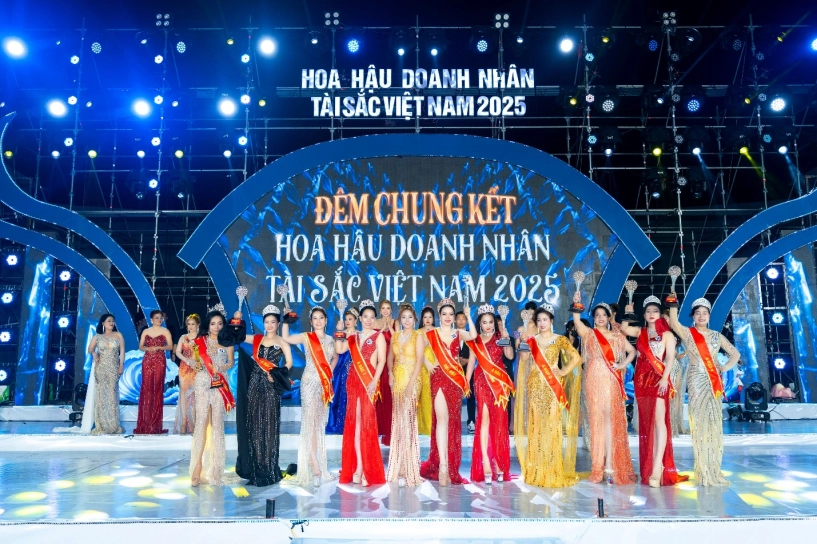 Á hậu 1 hoa hậu doanh nhân tài sắc việt nam 2025 - phan thị hương - 9