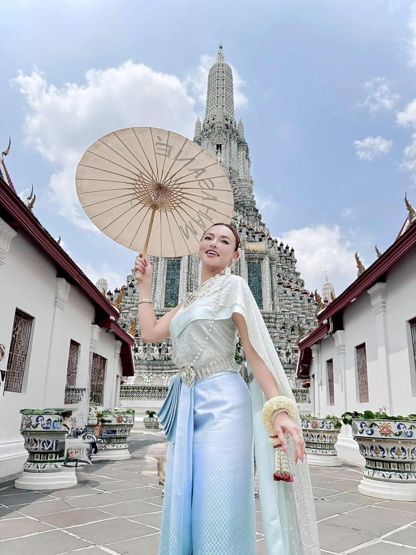Á hậu việt sang thái lan chơi té nước mặc váy ảo ảnh như lưới đánh cá ở trong nước cũng quyến rũ chẳng kém - 4