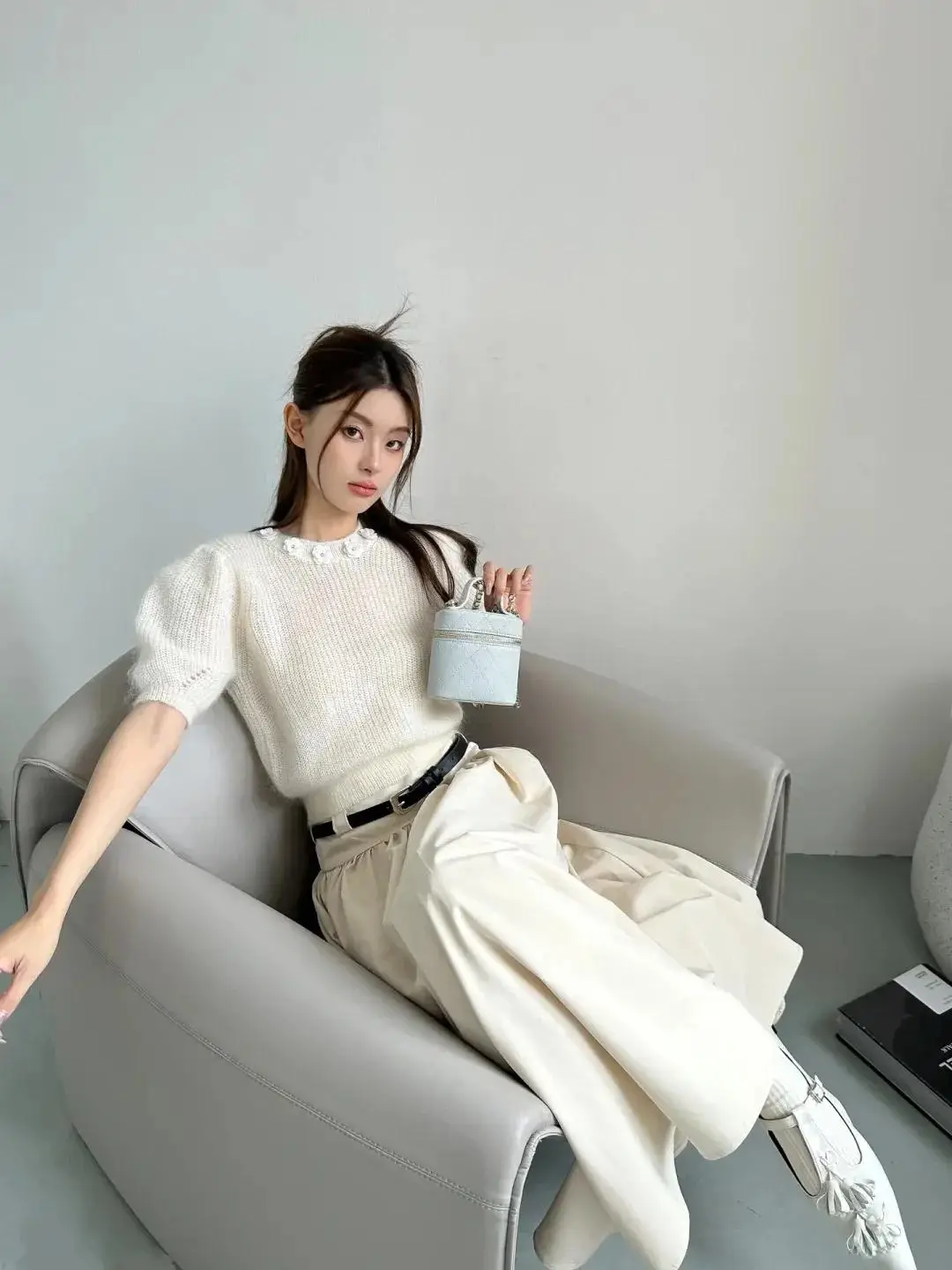 Ba màu sắc tôn da trắng nhất mùa xuân kết hợp với 4 mẹo mặc đồ này đẹp hết chỗ chê - 22