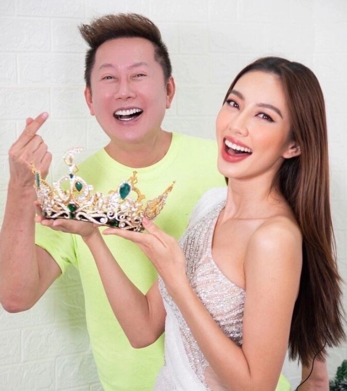 Ba nuôi của hoa hậu thuỳ tiên nắm giữ bản quyền miss universe thái lan cộng đồng mạng dậy sóng - 3