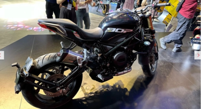 Benelli 902s mới mang theo một số cảm hứng quái dị - 4
