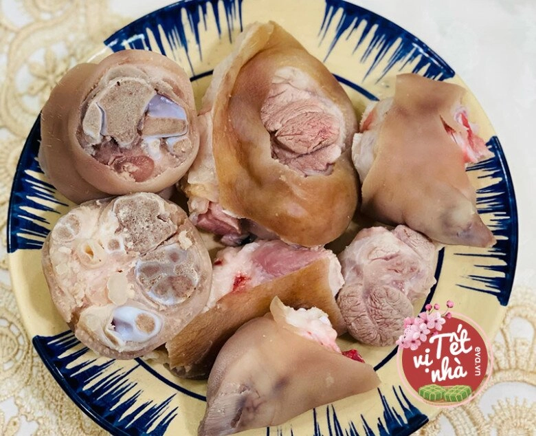 Canh móng giò thập cẩm đổi vị cho bữa cơm ngày tết - 4