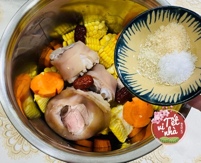 Canh móng giò thập cẩm đổi vị cho bữa cơm ngày tết - 6