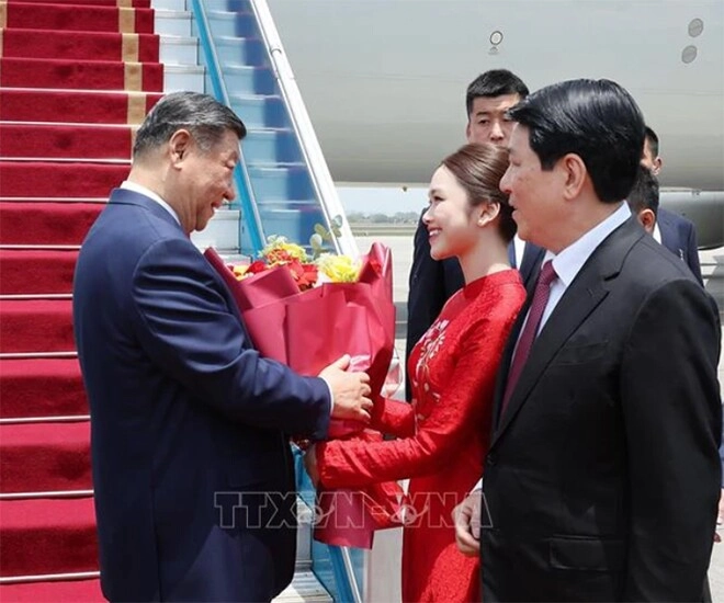 Chân dung cô gái việt tặng hoa chủ tịch tập cận bình hoa khôi ngoại giao tài sắc trả lời phỏng vấn tiếng trung đỉnh cao - 1