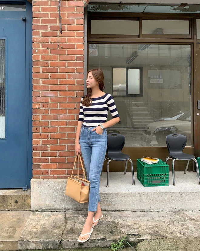 Chán quần jeans ống đứng đi hè 2025 hãy sắm 1 trong 6 kiểu quần jeans này đảm bảo tôn dáng tuyệt đối - 7