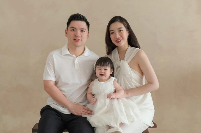Cháu gái chủ tịch tập đoàn chục nghìn tỷ có mẹ là hoa hậu diện bao nhiêu váy áo cũng chỉ mê 1 kiểu giày - 2