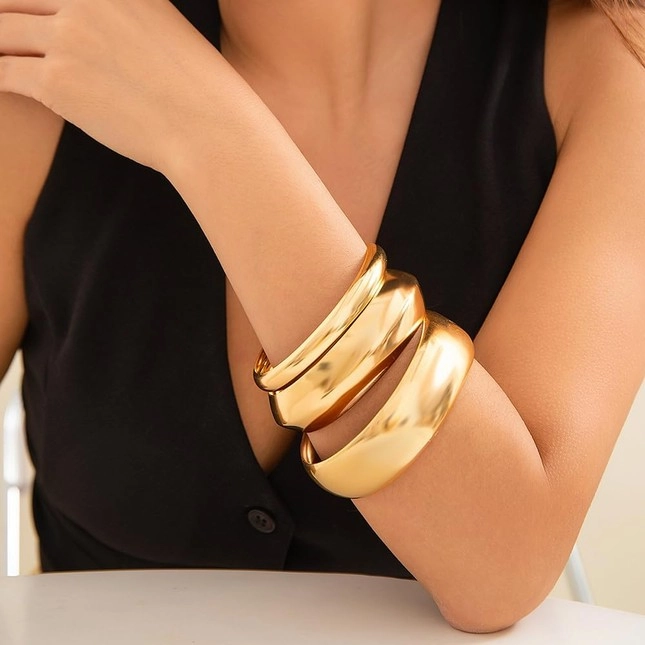 Chỉ cần sở hữu 3 món phụ kiện này trang phục nào cũng bắt trúng xu hướng - 4