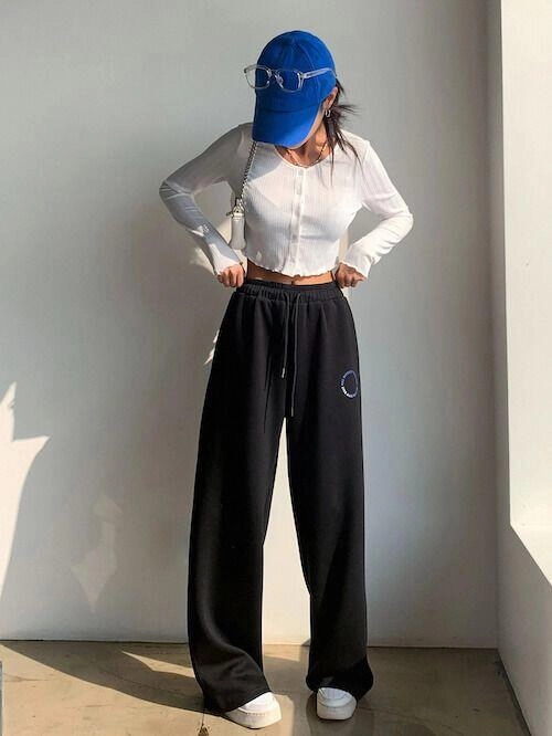 Chị em đi xem diễu binh 304 tham khảo ngay 8 outfit vừa ăn ảnh vừa thoải mái này - 17