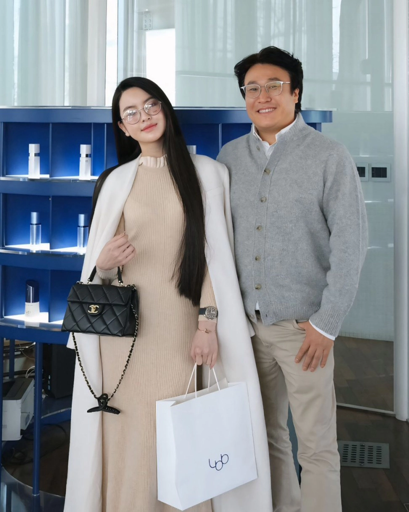 Chu thanh huyền diện cây đồ hơn một tỷ đồng đi công tác - 3
