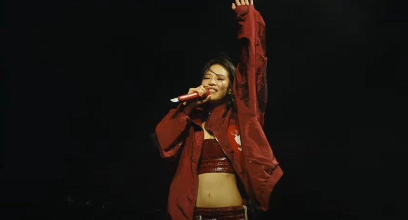 Coachella 2025 jennie blackpink chỉ diện một bộ đồ nhưng biến hóa thần sầu - 8