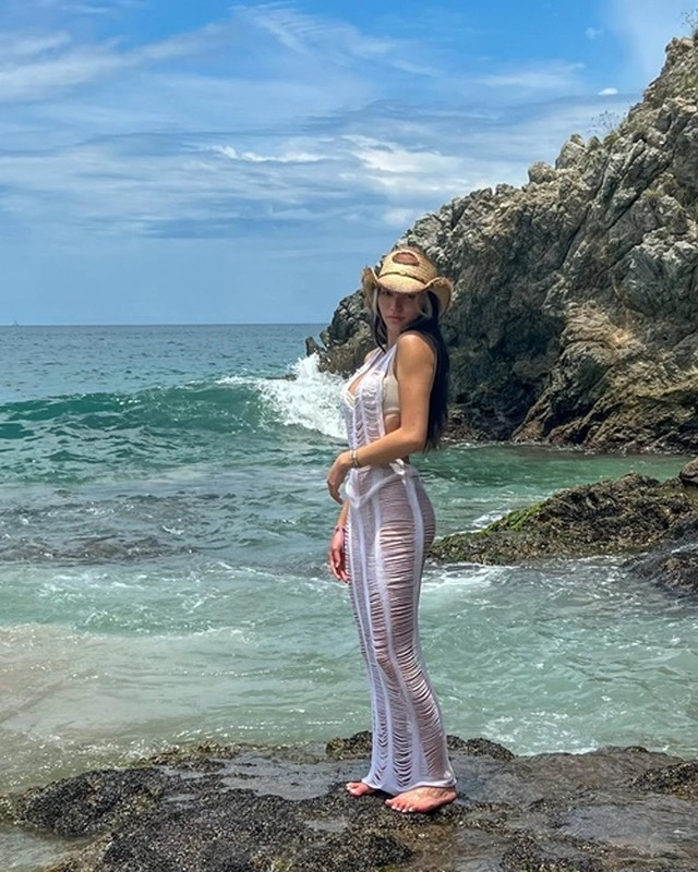 Con gái thanh hà diện bikini bé xíu khoe body gợi cảm hút mắt - 5