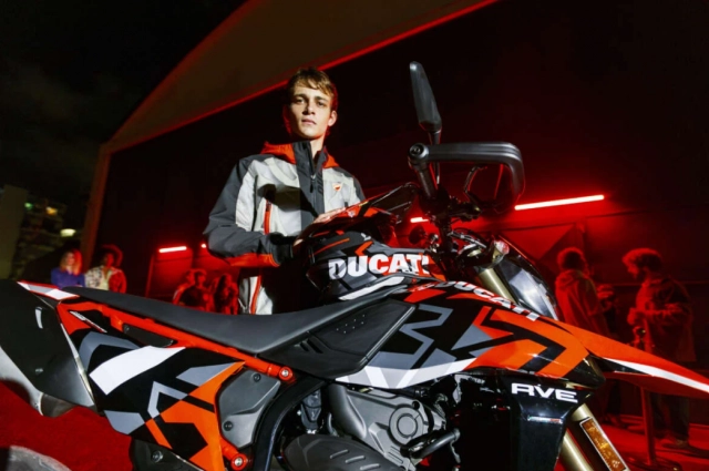 Cộng đồng malaysia hào hứng chào đón ducati hypermotard 698 mono 2024 - 1