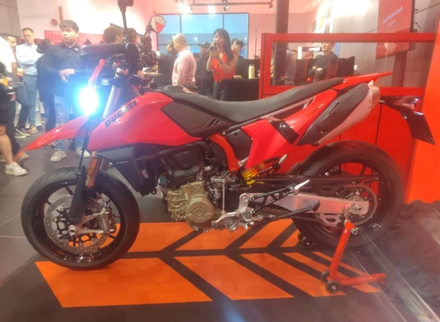 Cộng đồng malaysia hào hứng chào đón ducati hypermotard 698 mono 2024 - 4