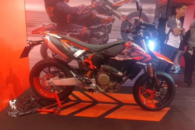 Cộng đồng malaysia hào hứng chào đón ducati hypermotard 698 mono 2024 - 5