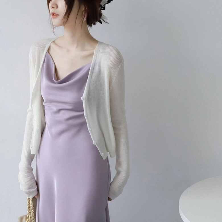Cùng diện váy lụa hồng hoa hậu thiên ân đẹp như công chúa riêng nữ ca sĩ này lại bị chê nặng - 11