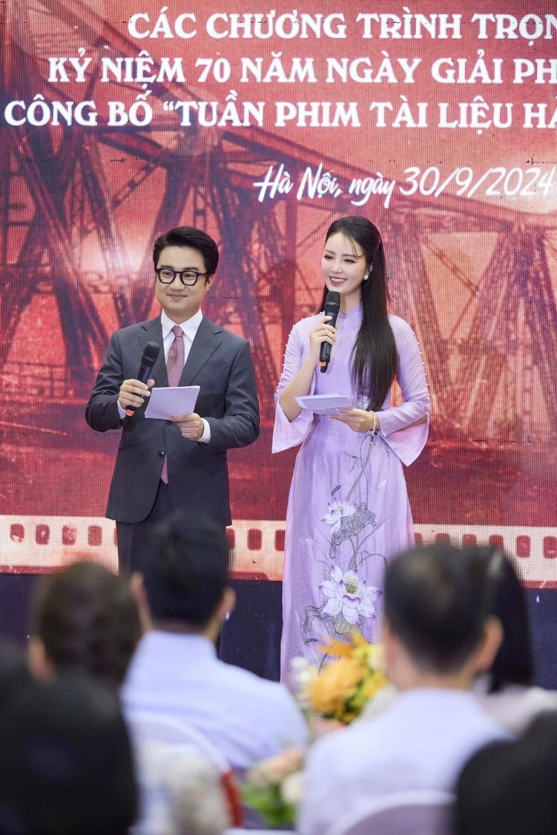 Cùng tham gia sự kiện vinh danh việc tử tế hai mỹ nhân vbiz mặc đối lập nhưng đều ghi điểm tuyệt đối - 13