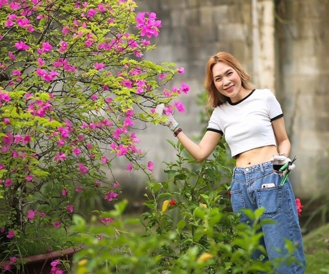 Cuộc sống của mỹ tâm trong cơ ngơi hàng nghìn m2 ở củ chi trồng cây nuôi gà hoa trái ngập đầy vườn - 1