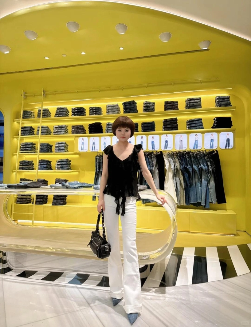 Diện quần jeans ống loe trắng không muốn bị quê mùa chị em phải nắm 5 công thức này - 10
