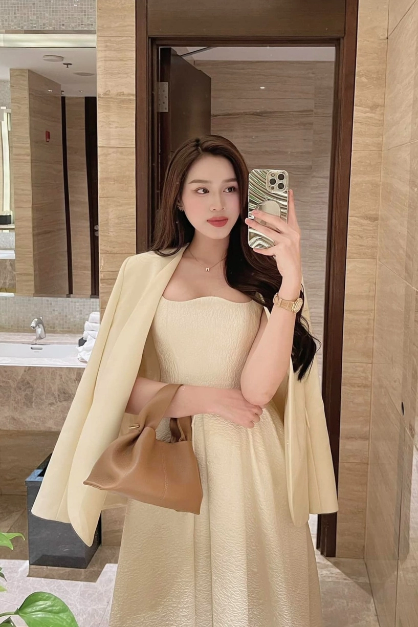 Đỗ thị hà lên đồ không trùng lặp khi dành cả thanh xuân đi ăn cưới - 8