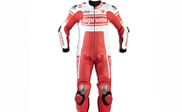 Ducati hợp tác với supreme tạo ra phiên bản đặc biệt streetfighter v4 supreme - 10