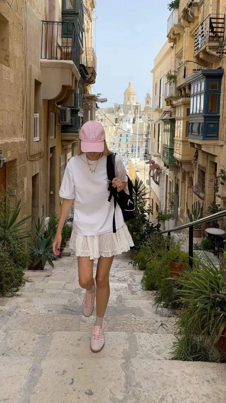 Giày thể thao vibe nhà giàu khuấy đảo hollywood chị em mang từ hè sang thu vẫn chất quên lối về - 8