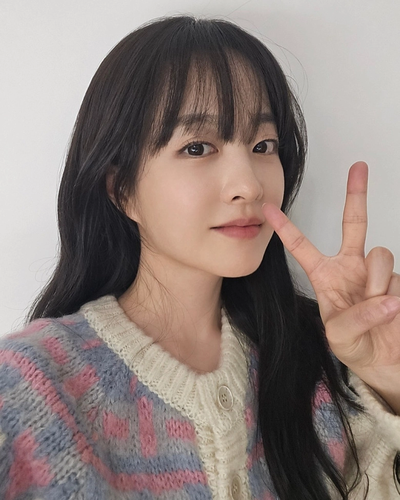 Hàn quốc có park bo young việt nam có huyền baby cao xấp xỉ 1m57 nhưng trẻ như nữ sinh mặc gì cũng quyến rũ - 2