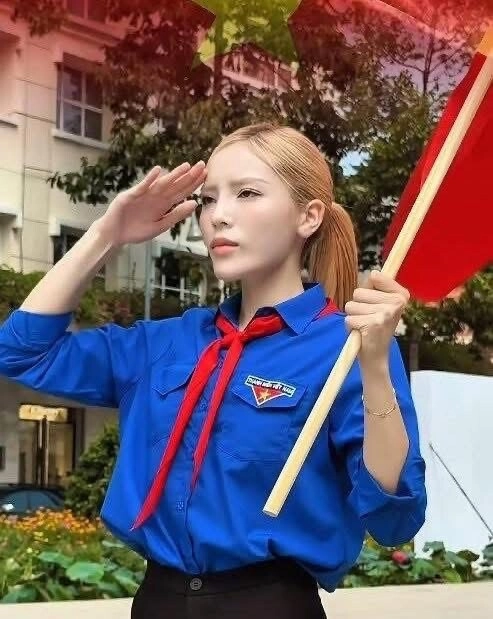 Hoa hậu kỳ duyên bị nói thiếu hiểu biết khi diện áo đoàn viên cùng khăn quàng đỏ sự thật ra sao - 1