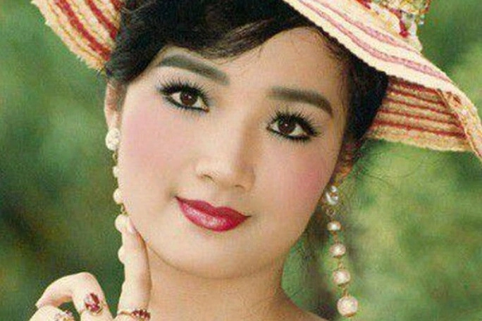 Hoa hậu việt hiếm hoi có bằng tiến sĩ tuổi xế chiều sống ẩn khỏi showbiz nhan sắc đời thật là một ẩn số - 4