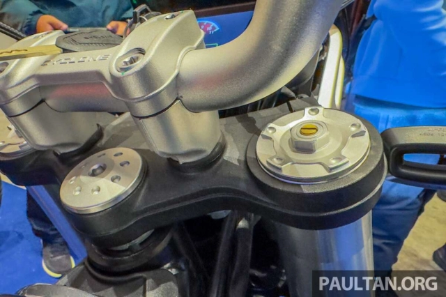 Honda rebel 500 cl500 chạm phải 2 đối thủ đáng gờm cyclone ra600 và re600 vừa ra mắt - 15