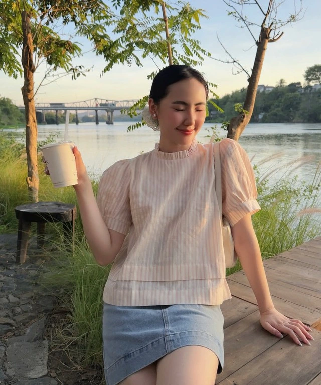 hot nhất hè 2025 là 4 mẫu áo mặc vào là mát này diện cả ngày đi làm hay đi chơi đều thích hợp - 13