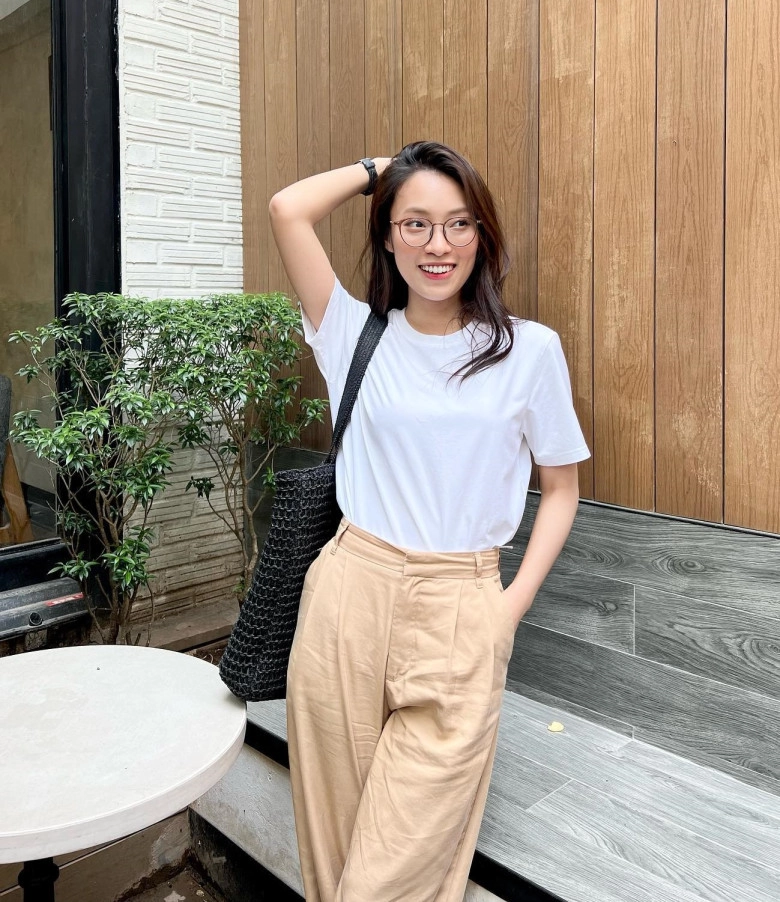 hot nhất hè 2025 là 4 mẫu áo mặc vào là mát này diện cả ngày đi làm hay đi chơi đều thích hợp - 17