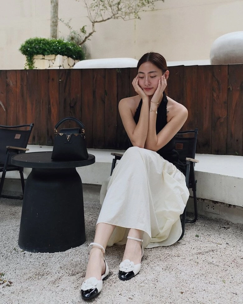 Hot nhất mùa xuân hè 2025 là chân váy dài màu trắng tham khảo cách mỹ nhân việt mặc để đẹp xứng đáng 0 điểm - 13