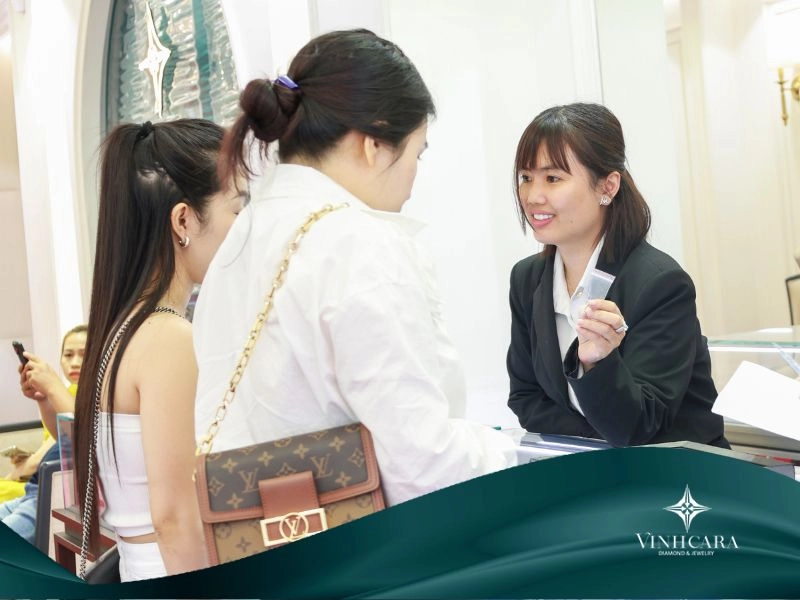 Khám phá giá trị trang sức kim cương vĩnh cara đang gây sốt - 3
