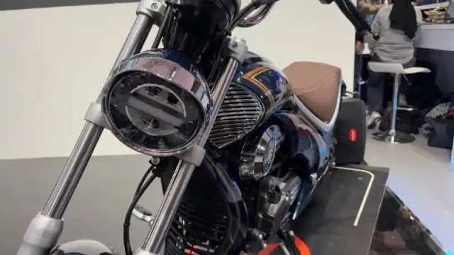 Khám phá keeway gleiten 125 - chiếc chopper vạm vỡ và độc lạ với trái tim cvt nhỏ xíu - 4