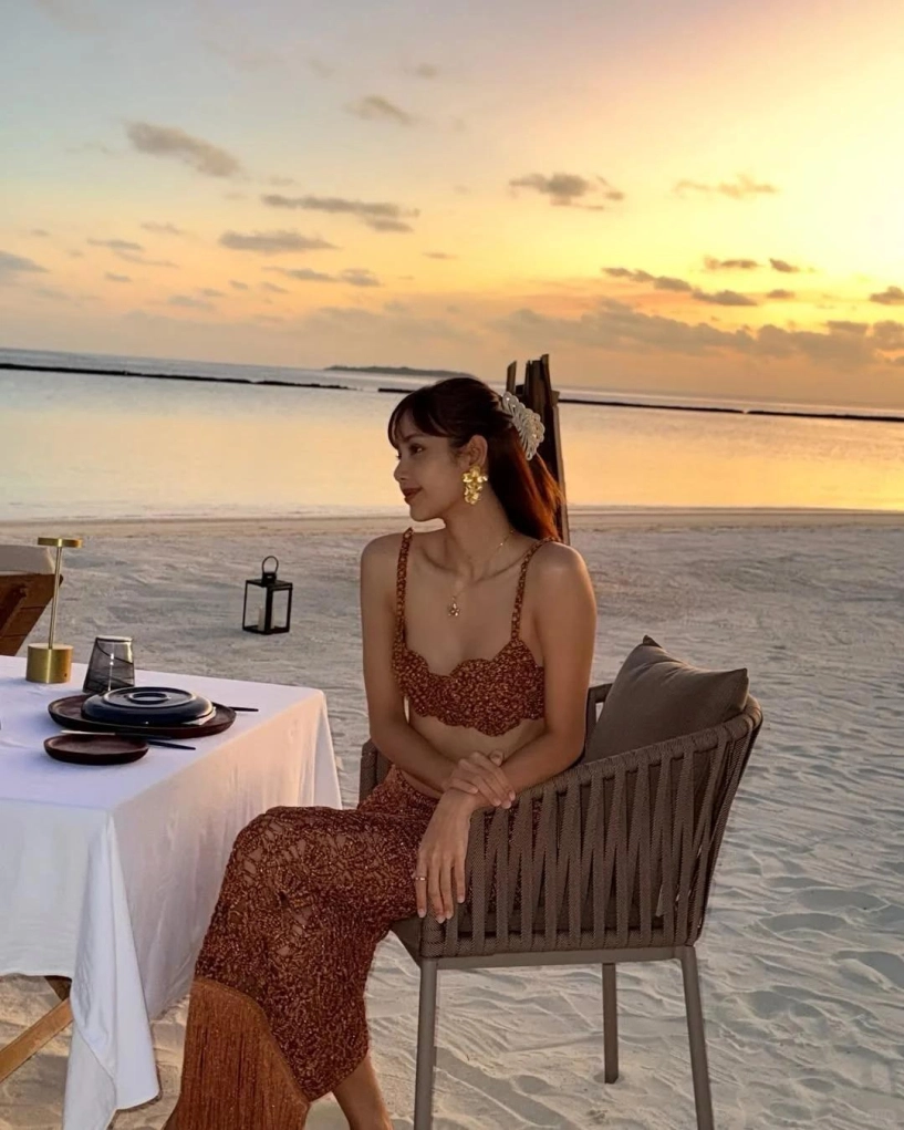Khi dàn it girls lên đồ chào hè người mặc 2 mảnh quyến rũ người nửa kín nửa hở thời thượng - 10