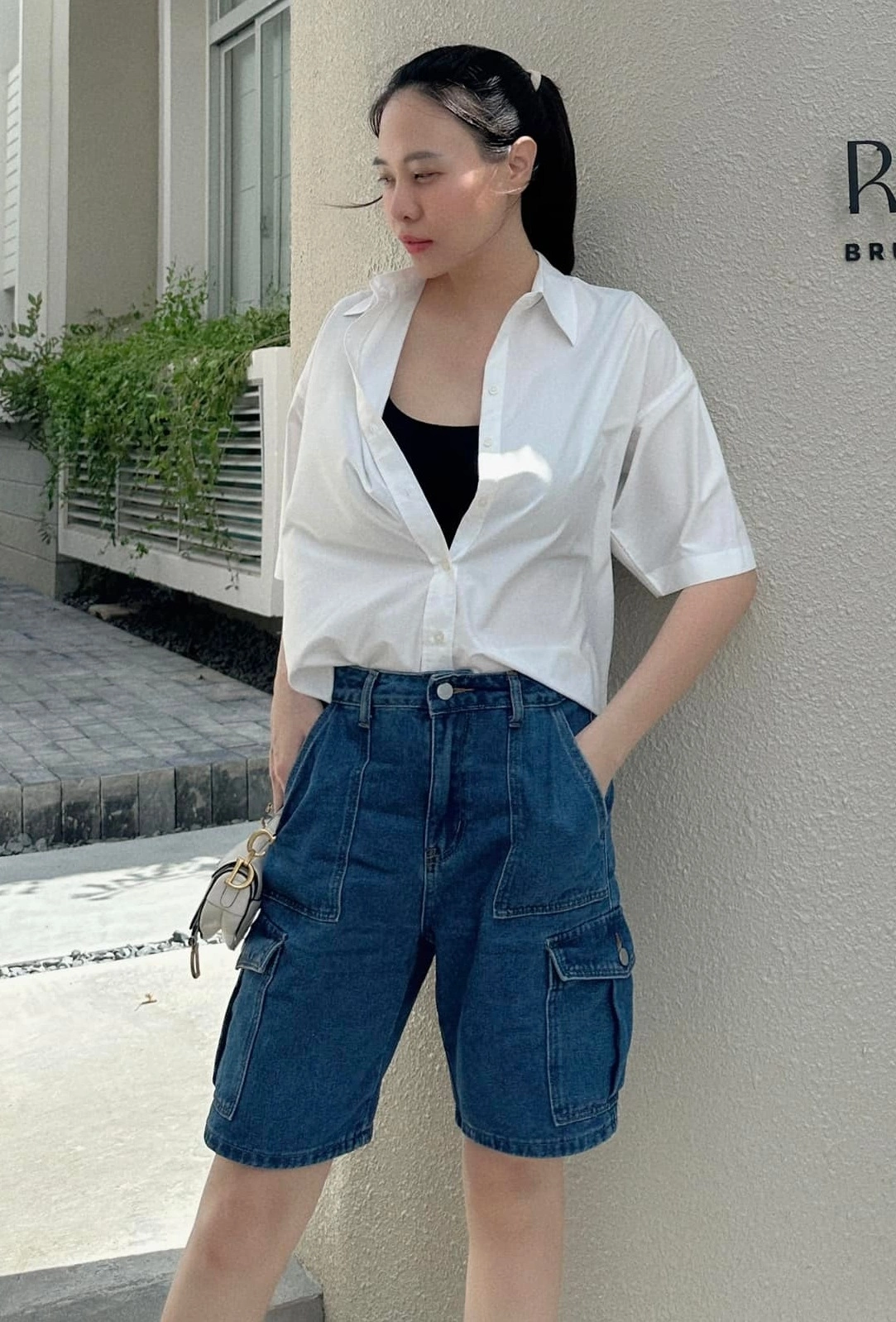 Kiểu áo công sở đàm thu trang rất mê diện cùng quần ống rộng vừa thanh lịch vừa trẻ trung - 5