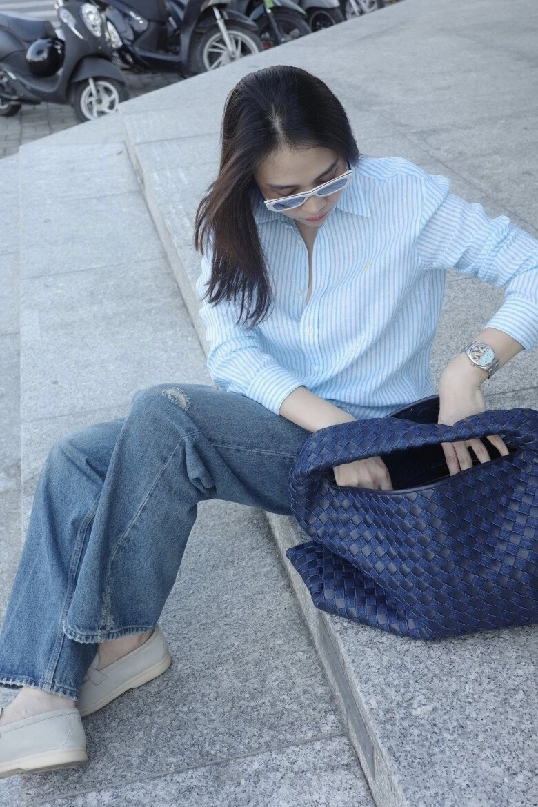 Kiểu áo công sở đàm thu trang rất mê diện cùng quần ống rộng vừa thanh lịch vừa trẻ trung - 8