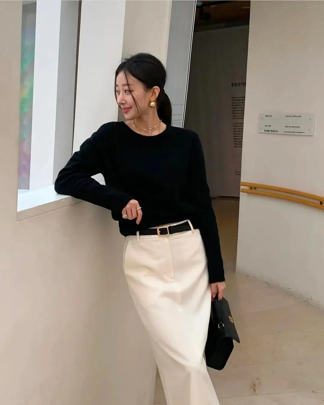 Kiểu váy công sở kinh điển cực nịnh dáng là xu hướng hot chốn văn phòng năm 2025 phải sắm ngay - 10