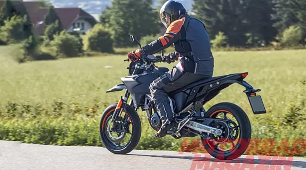 Ktm 390 smc r 2025 lộ ảnh chạy thử phải chăng là cố ý - 3