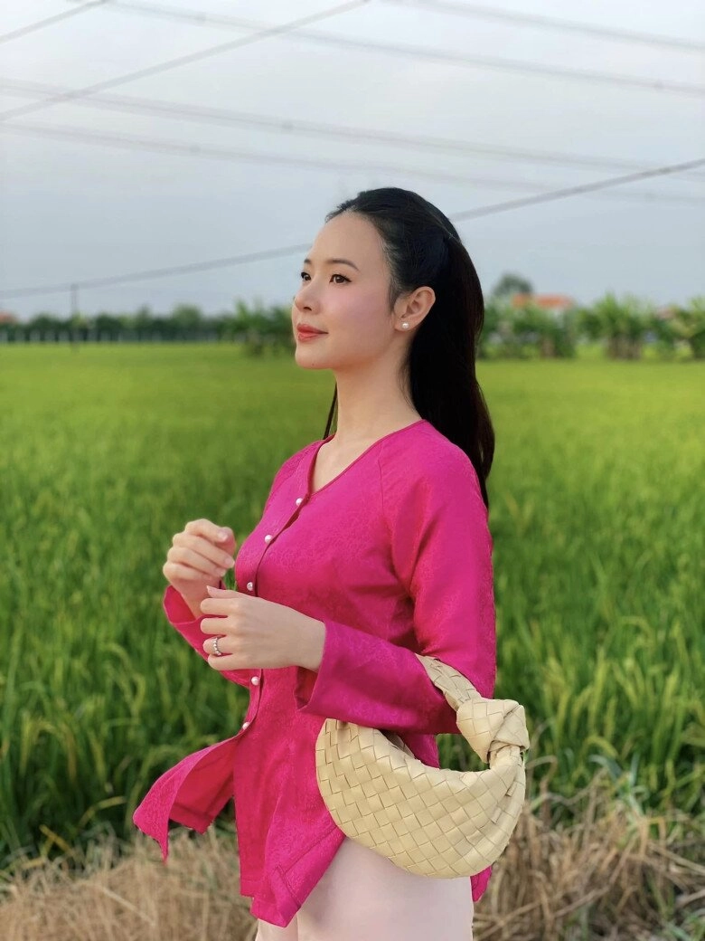 Làm dâu hào môn hơn nửa năm midu bỗng chuyển sang ăn mặc kín đáo hơn khiến dân tình nghi có tin vui - 5