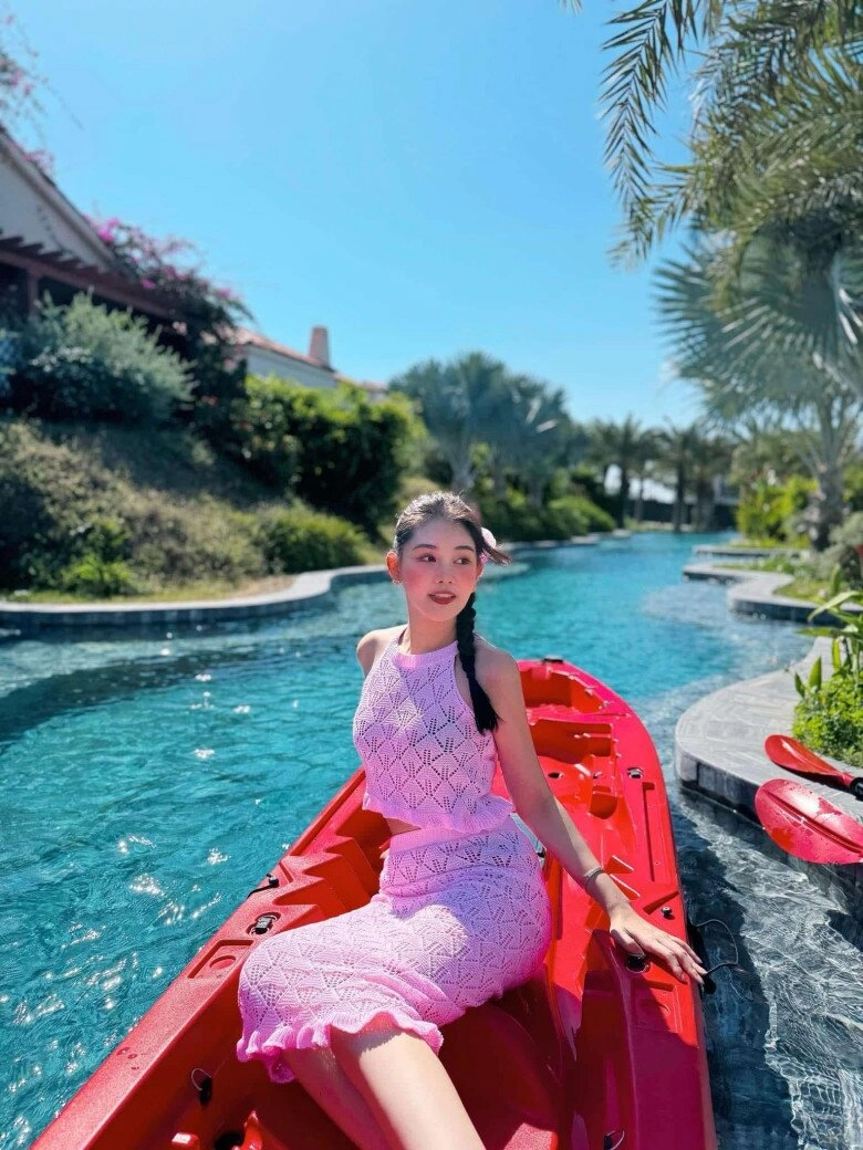 Lê âu ngân anh thay đổi một điều về chuyện ăn mặc sau khi lấy chồng chứng minh sự tinh tế điểm 10 - 2