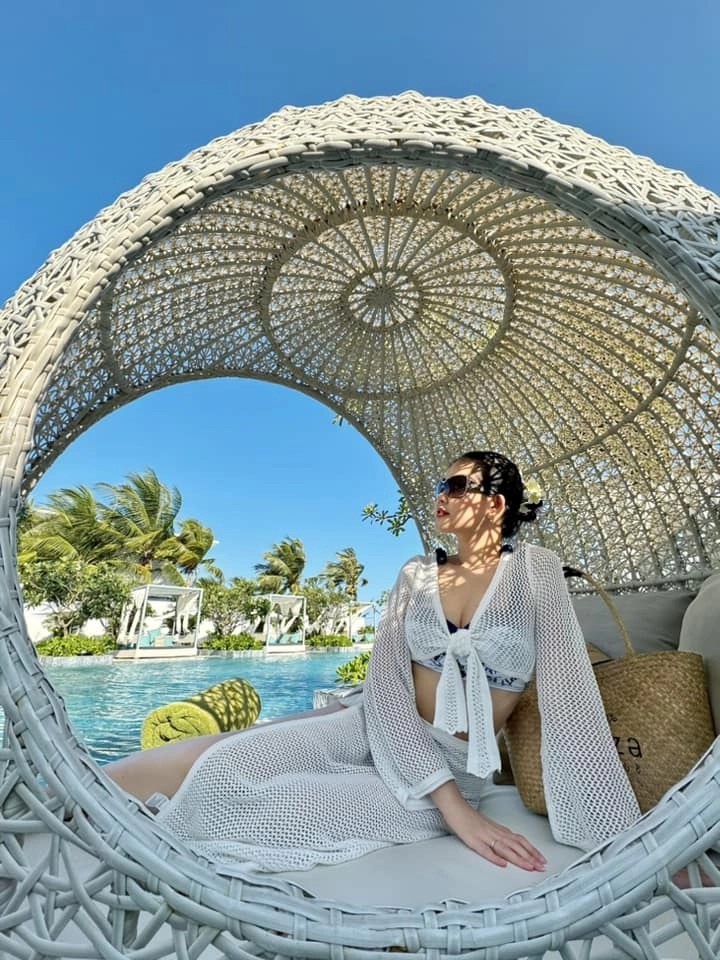 Lê âu ngân anh thay đổi một điều về chuyện ăn mặc sau khi lấy chồng chứng minh sự tinh tế điểm 10 - 5
