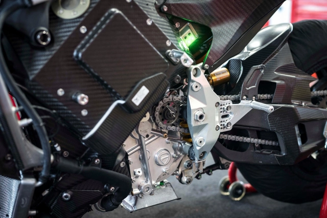 Lộ tin siêu mô tô điện ducati dự kiến bán vào năm sau - 6