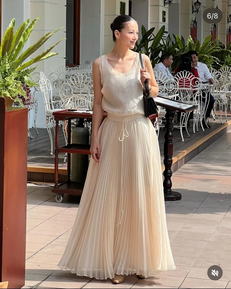 Loạt mỹ nhân khắp mọi nơi lên đồ chào hè phong cách đa dạng nhưng đều gợi cảm hết nấc - 8
