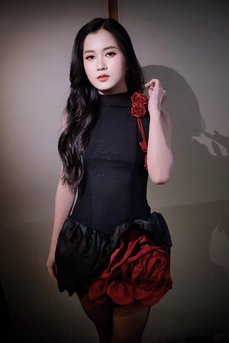 Loạt outfit mê ly của lâm vỹ dạ hậu giảm cân không chỉ có gu mà còn sẵn sàng chặt chém không thua mỹ nhân nào - 2