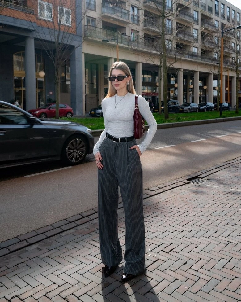 Mặc đồ tối màu đi làm sao cho đẹp tham khảo 10 outfit ruột của blogger thời trang lên đồ sang như minh tinh - 13