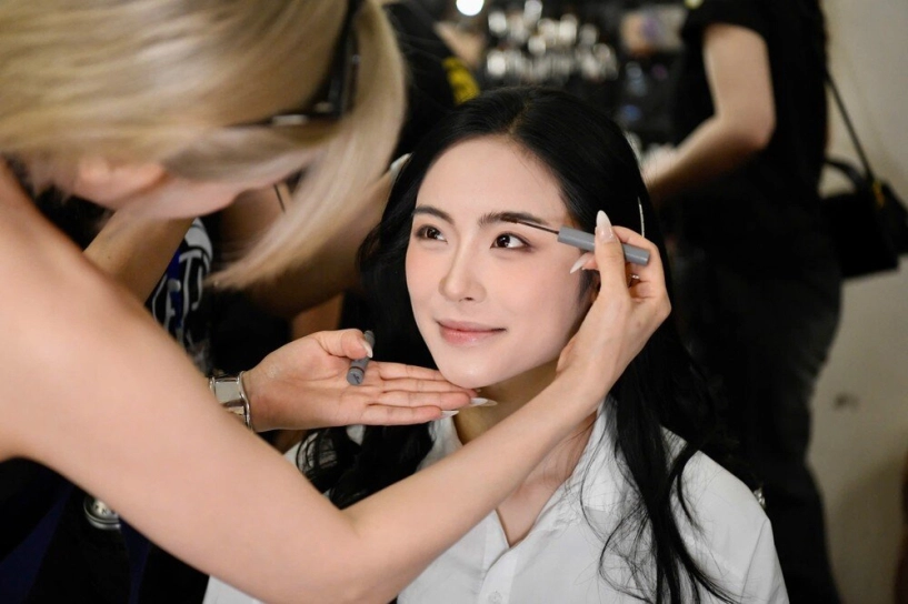 Màn đọ sắc căng nhất trên sân khấu chung khảo hoa hậu việt nam gọi tên đỗ thị hà huỳnh thị thanh thuỷ - 14