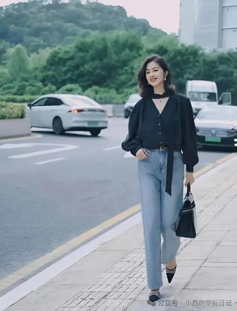 Mùa xuân mặc quần ống rộng muốn thời trang và thon thả phải phối cùng 4 kiểu giày này đẹp đến mức ai cũng khen - 2