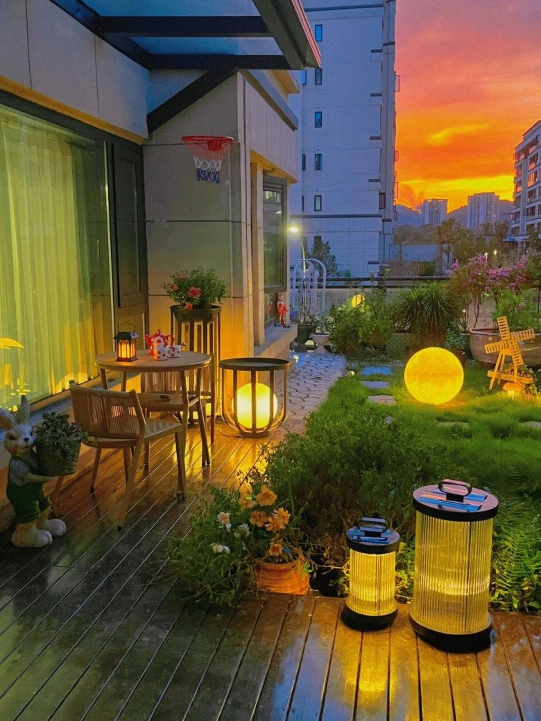Muốn con có chỗ vui đùa và nuôi thỏ ông bố tự tay thiết kế sân vườn đẹp như mơ - 5